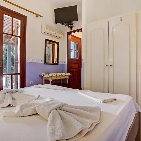 Apartment Areti Orfeas Studios *