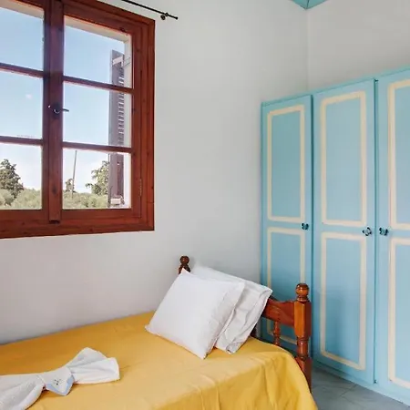 Apartment Areti Orfeas Studios *