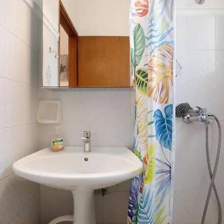 Areti Orfeas Apartment *