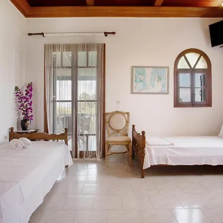 Areti Orfeas Studios Apartment *